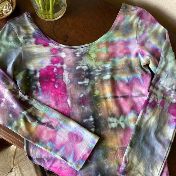 Handmade tie dye crop long sleeve tee size small - Picture 3 of 3